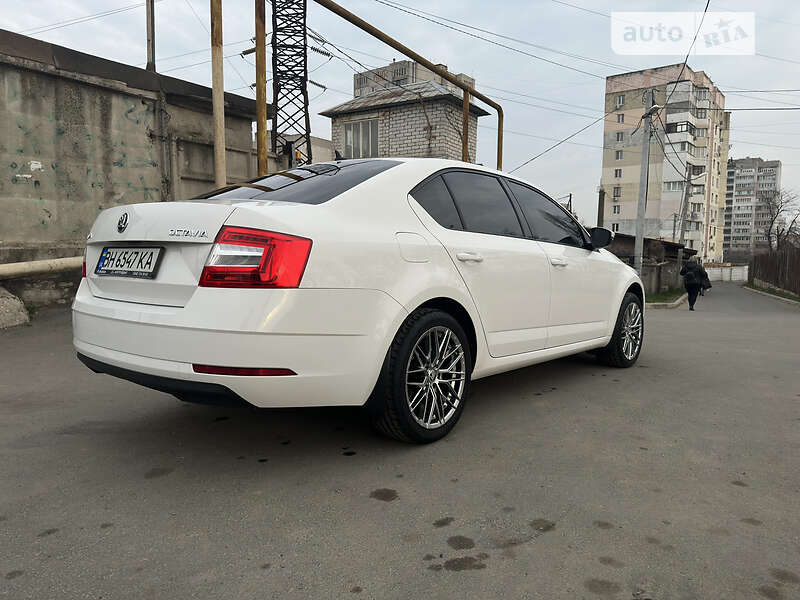 Лифтбек Skoda Octavia 2019 в Одессе