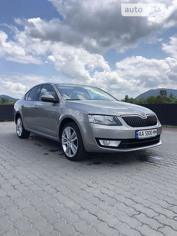 Лифтбек Skoda Octavia 2015 в Хусте