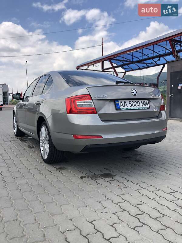 Лифтбек Skoda Octavia 2015 в Хусте