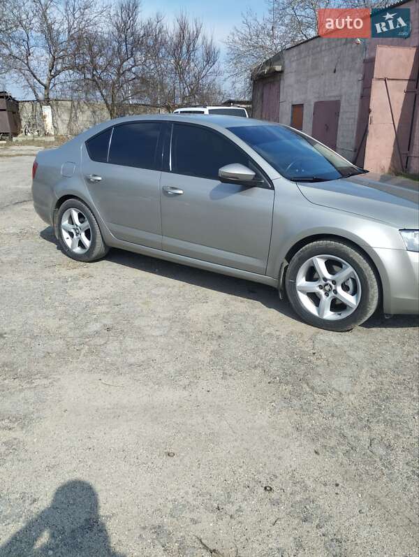 Лифтбек Skoda Octavia 2017 в Вольнянске фото 3 Лифтбек Skoda Octavia 2017 в Вольнянске
