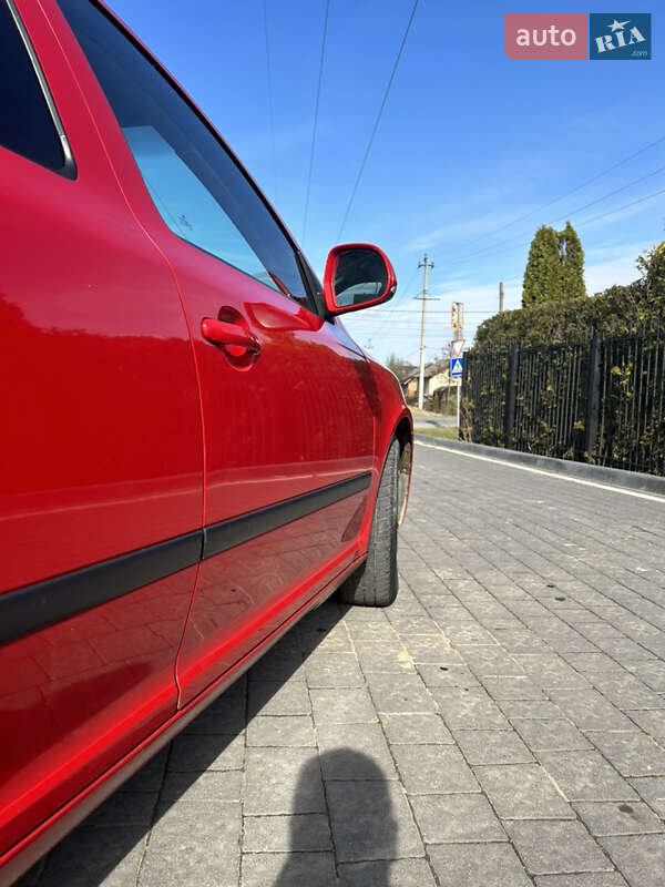 Універсал Skoda Octavia 2013 в Долині