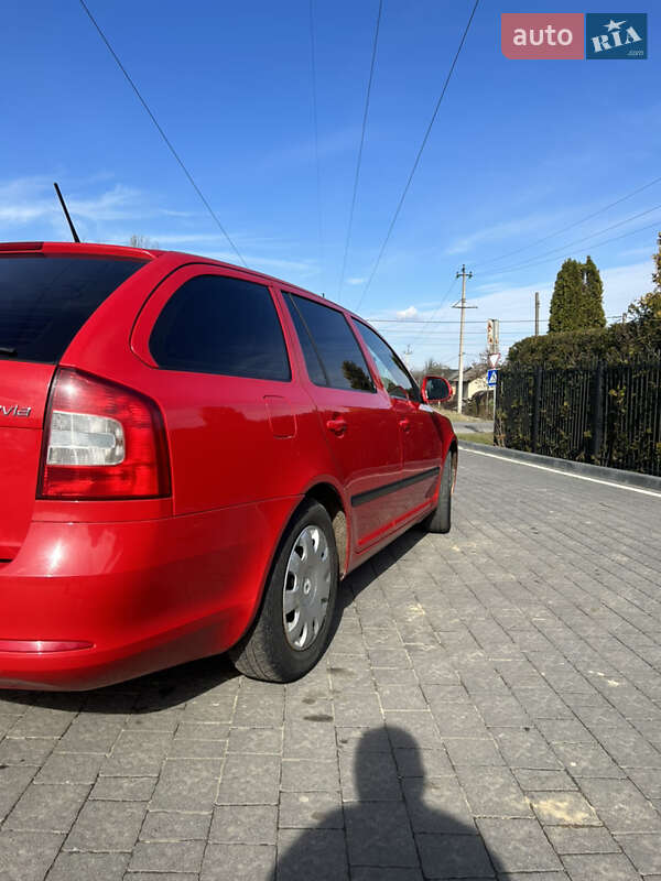 Універсал Skoda Octavia 2013 в Долині