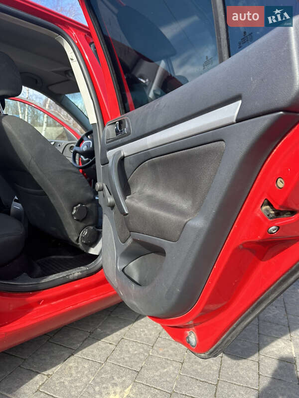 Універсал Skoda Octavia 2013 в Долині