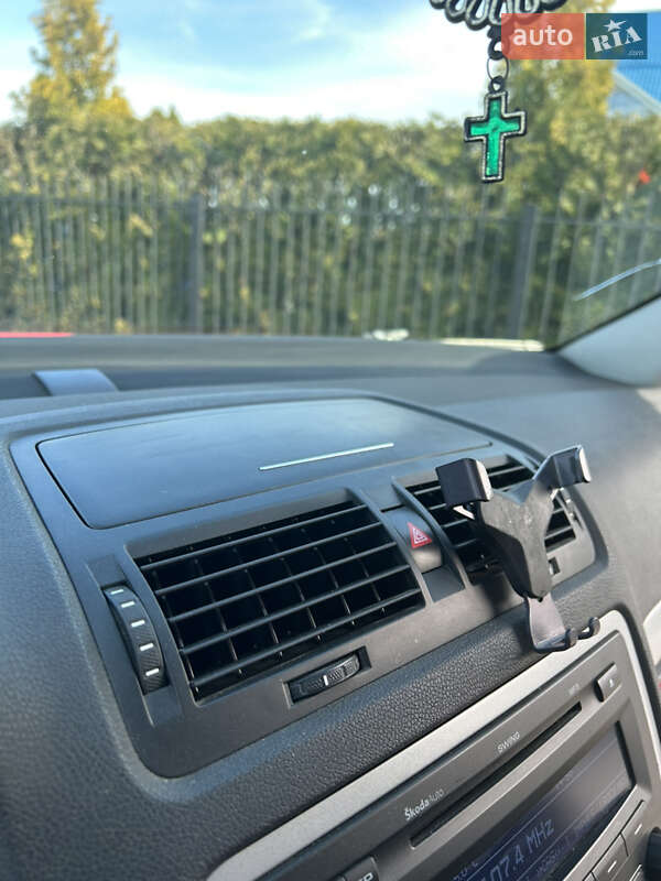 Універсал Skoda Octavia 2013 в Долині