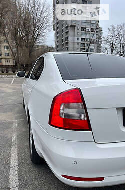 Лифтбек Skoda Octavia 2009 в Каменском