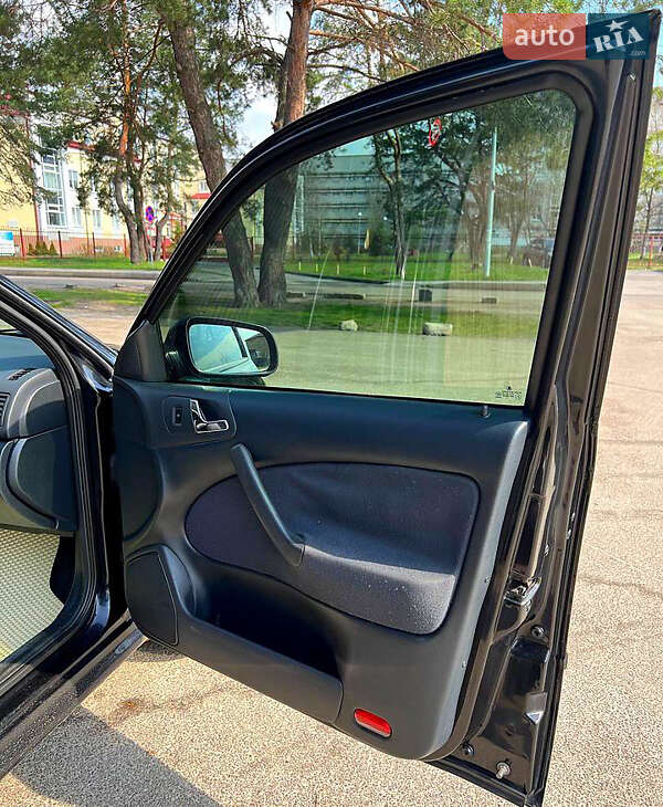 Ліфтбек Skoda Octavia 2004 в Києві