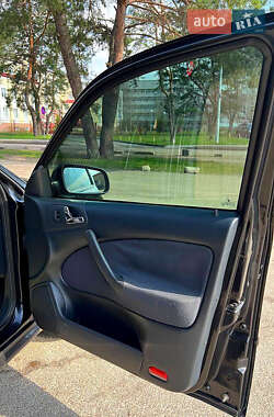 Лифтбек Skoda Octavia 2004 в 