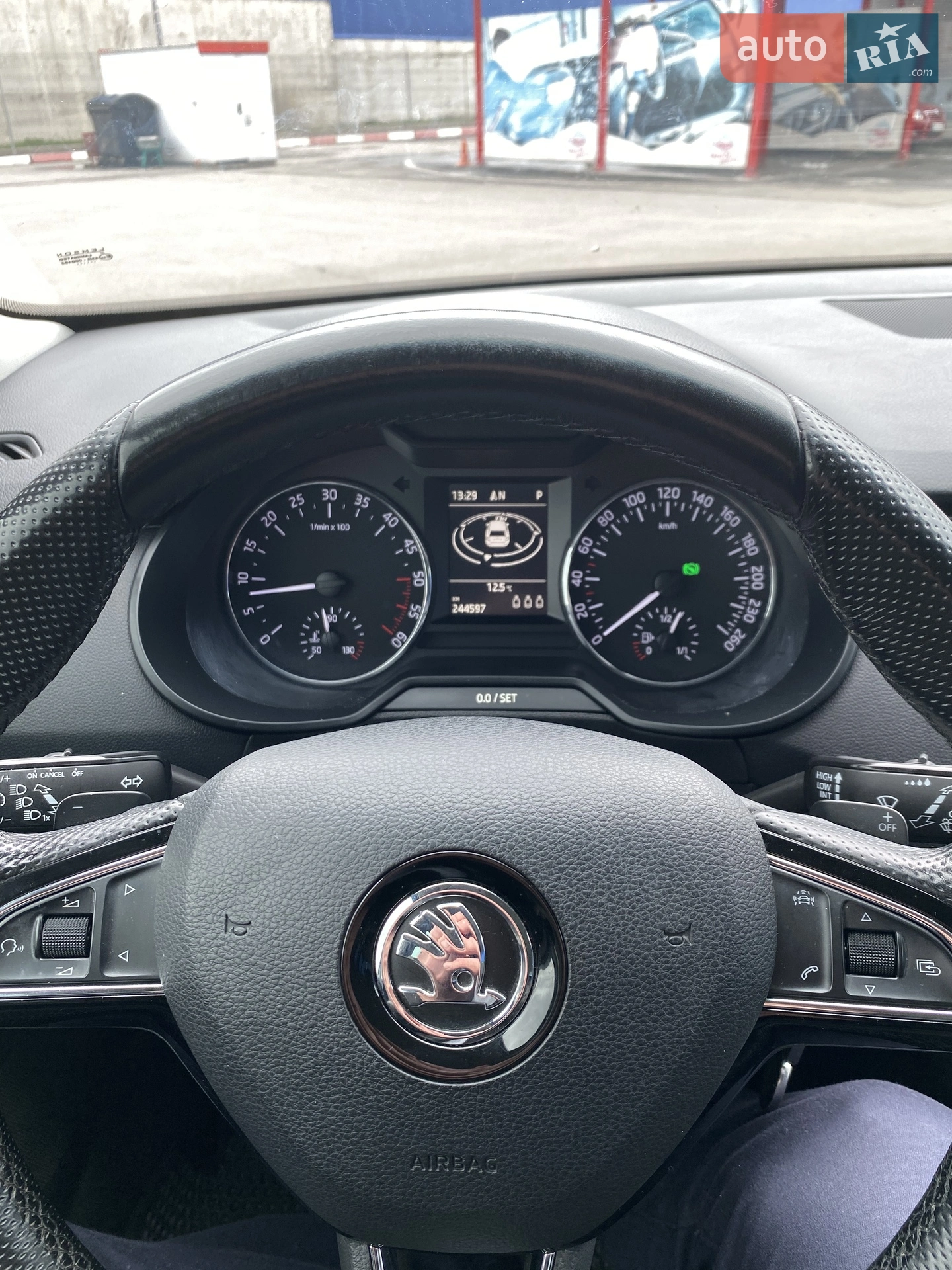 2016 Skoda Octavia - мініатюра 8