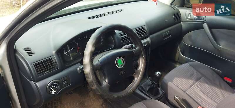 Лифтбек Skoda Octavia 2001 в Великом Бурлуке
