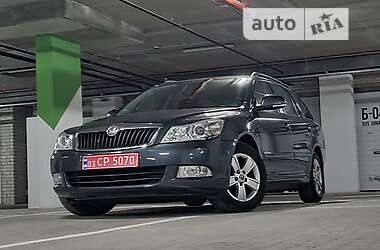 Універсал Skoda Octavia 2010 в 