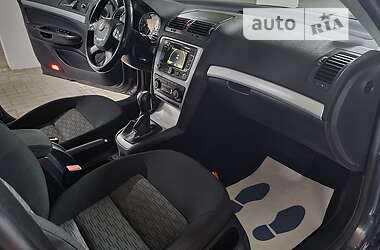 Універсал Skoda Octavia 2010 в 