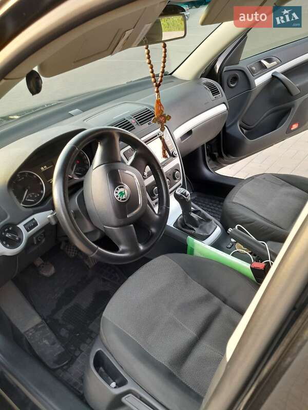 Лифтбек Skoda Octavia 2011 в Черкассах фото 3 Лифтбек Skoda Octavia 2011 в Черкассах