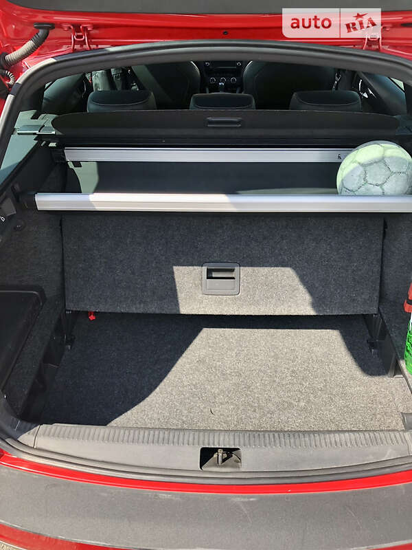 Универсал Skoda Octavia 2015 в Киеве фото 20 Универсал Skoda Octavia 2015 в Киеве