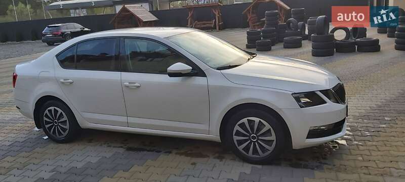 Лифтбек Skoda Octavia 2017 в Иршаве