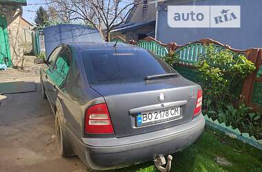 Лифтбек Skoda Octavia 2008 в Гусятине