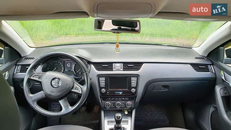 Универсал Skoda Octavia 2014 в Кривом Роге