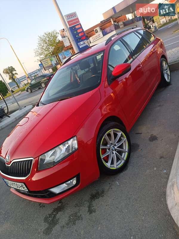 Універсал Skoda Octavia 2013 в Ужгороді