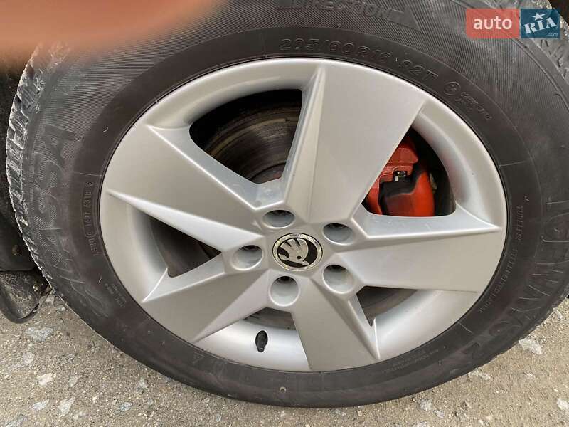 Універсал Skoda Octavia 2014 в Хмельницькому