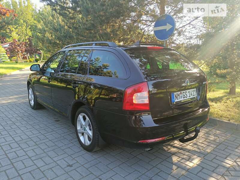 Універсал Skoda Octavia 2013 в Дрогобичі