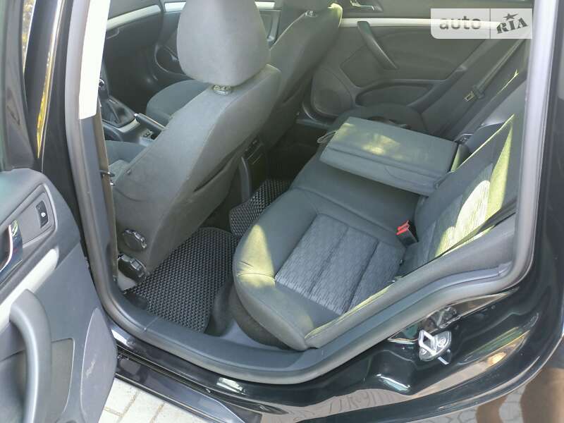 Універсал Skoda Octavia 2013 в Дрогобичі