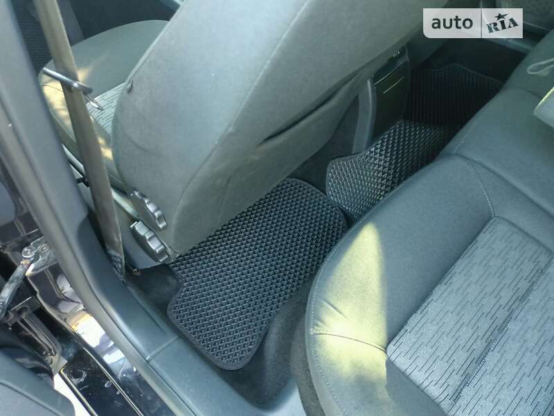 Універсал Skoda Octavia 2013 в Дрогобичі