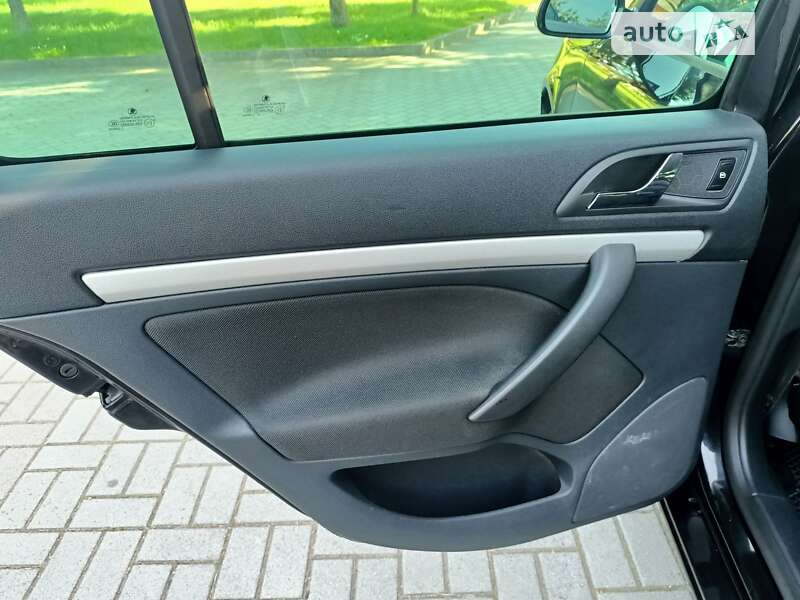 Універсал Skoda Octavia 2013 в Дрогобичі