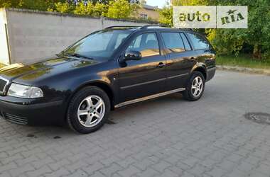 Універсал Skoda Octavia 2010 в Ковелі