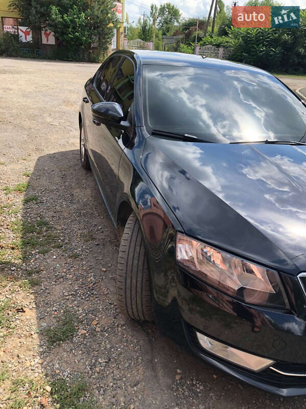 Лифтбек Skoda Octavia 2015 в Виноградове