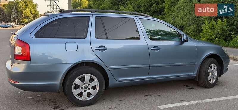 Універсал Skoda Octavia 2011 в Дніпрі