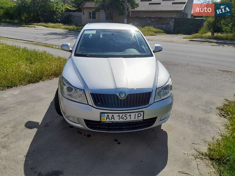 Лифтбек Skoda Octavia 2009 в Одессе