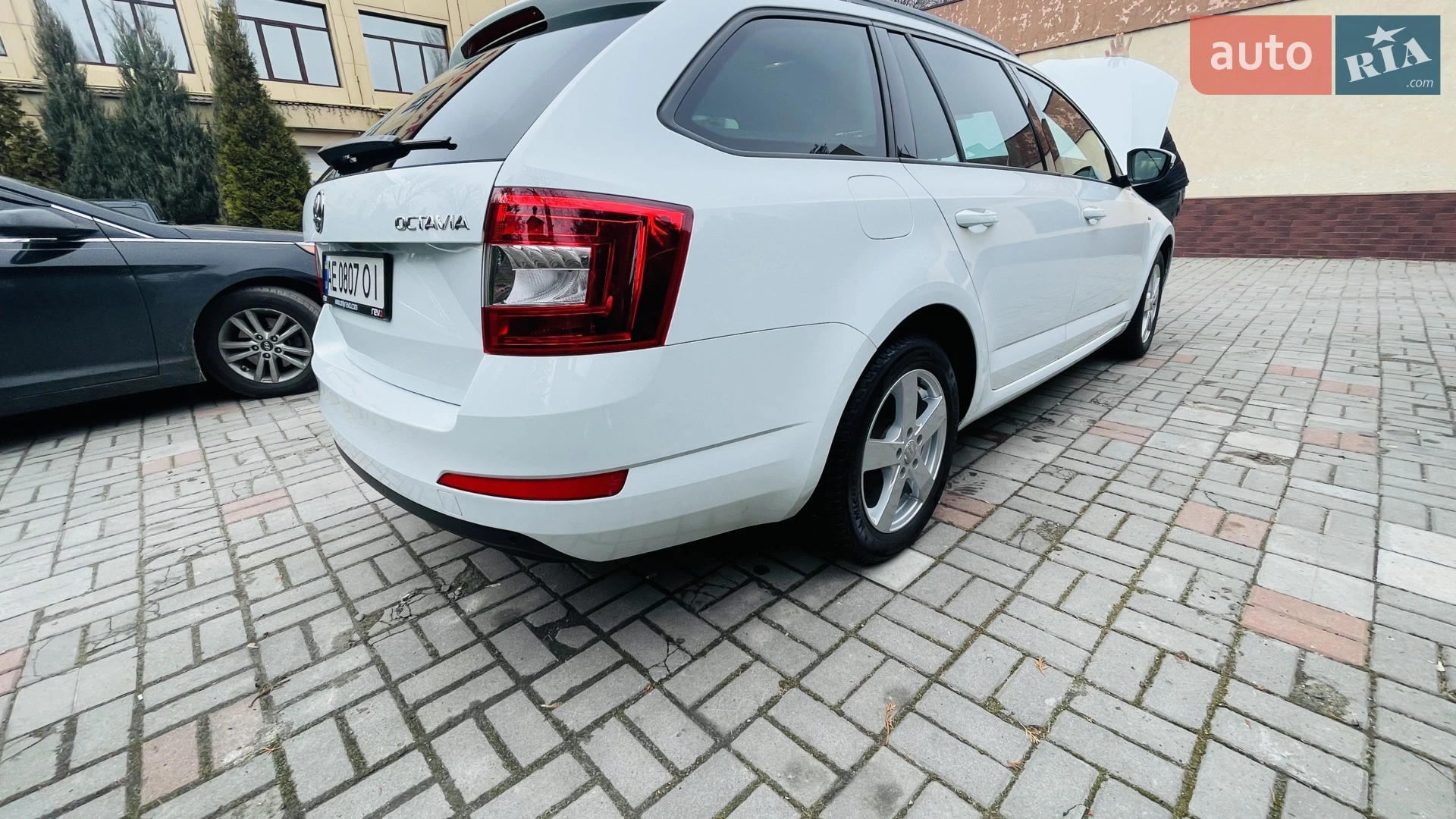 2017 Skoda Octavia - мініатюра 2