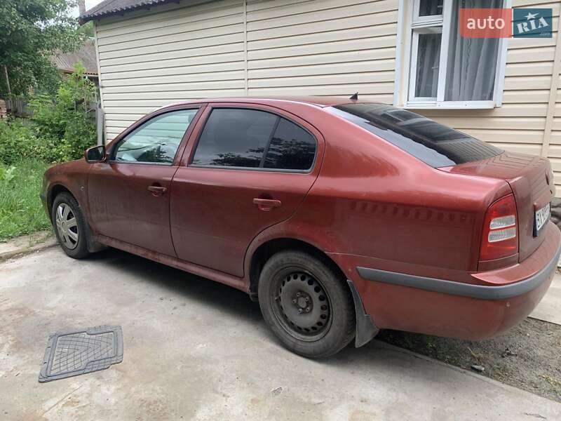 Лифтбек Skoda Octavia 2000 в Остроге