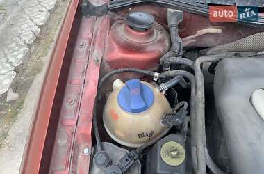Лифтбек Skoda Octavia 2000 в 