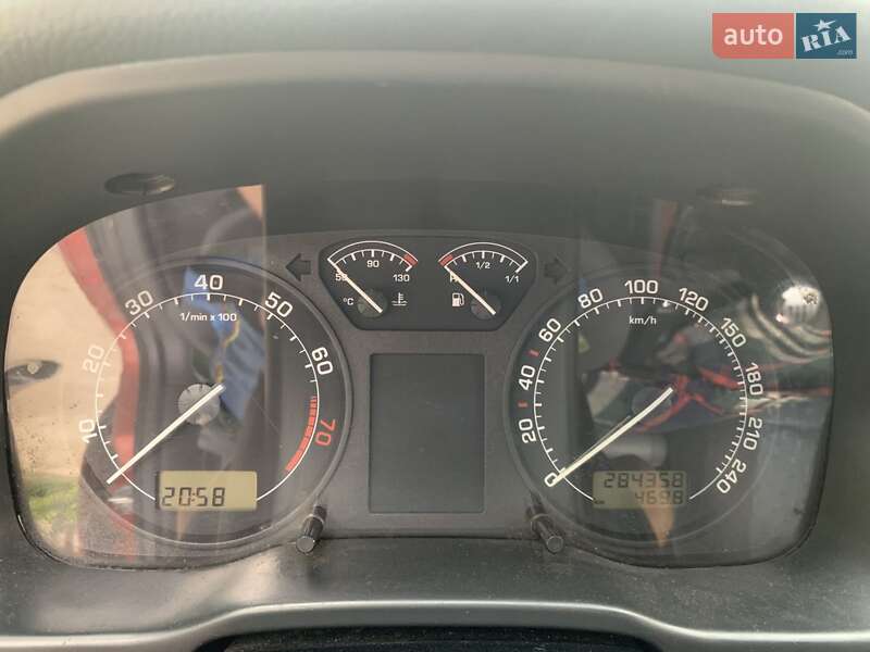 Лифтбек Skoda Octavia 2000 в Остроге