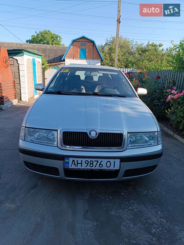 Универсал Skoda Octavia 2004 в Доброполье