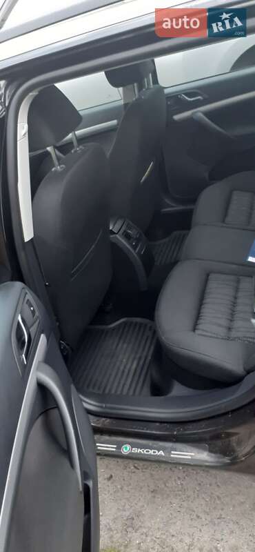 Універсал Skoda Octavia 2010 в Харкові