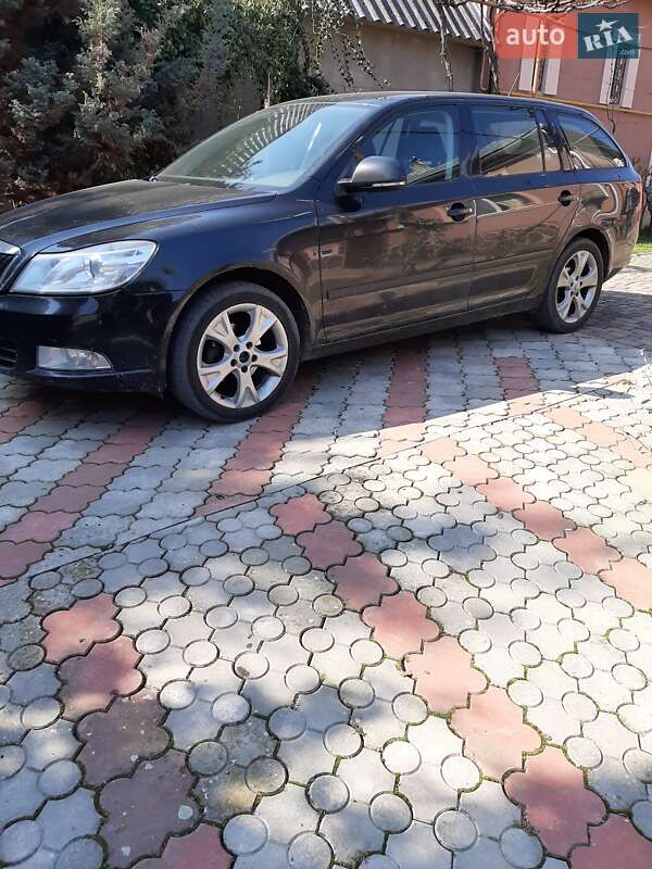 Універсал Skoda Octavia 2011 в Ужгороді фото 3 Універсал Skoda Octavia 2011 в Ужгороді