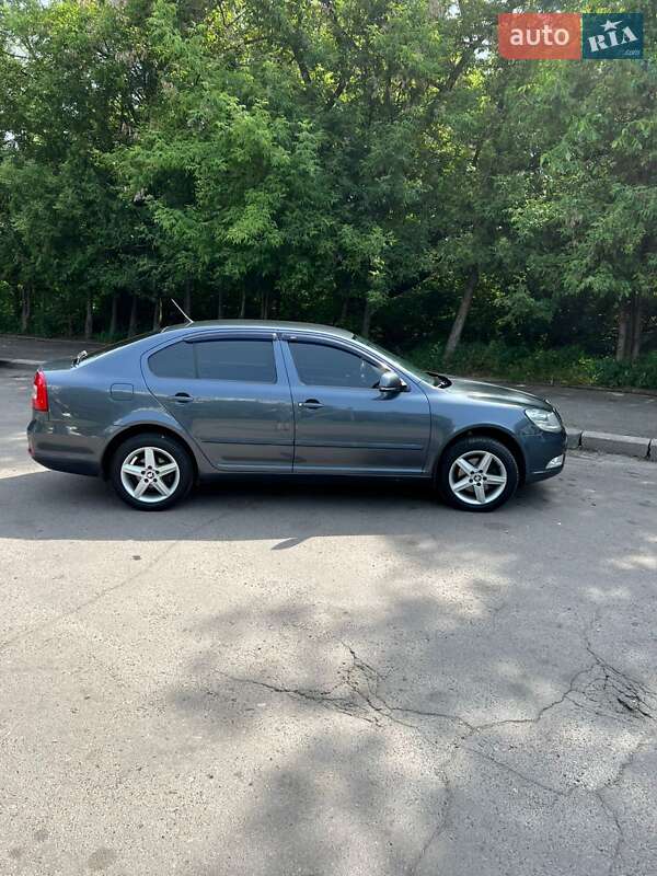 Лифтбек Skoda Octavia 2012 в Ровно