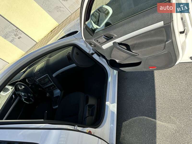 Універсал Skoda Octavia 2011 в Ірпені