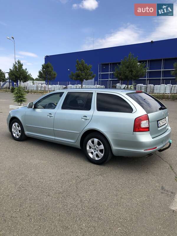 Універсал Skoda Octavia 2009 в Одесі
