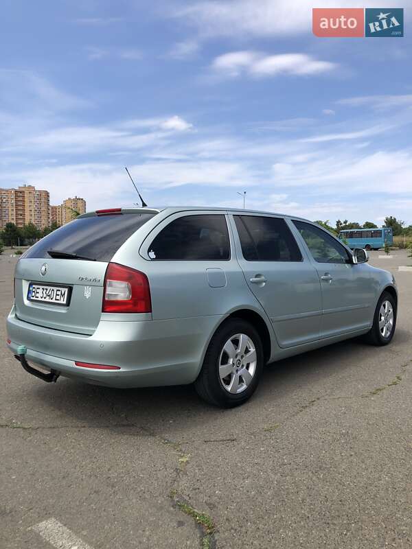 Універсал Skoda Octavia 2009 в Одесі