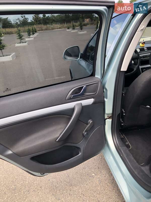 Універсал Skoda Octavia 2009 в Одесі