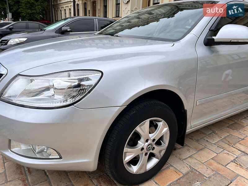 Лифтбек Skoda Octavia 2012 в Киеве фото 7 Лифтбек Skoda Octavia 2012 в Киеве