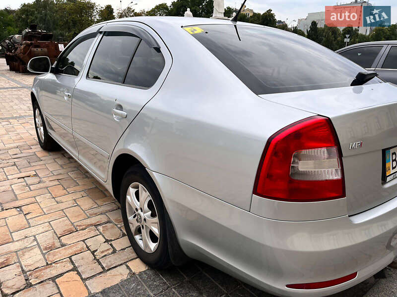 Лифтбек Skoda Octavia 2012 в Киеве фото 5 Лифтбек Skoda Octavia 2012 в Киеве