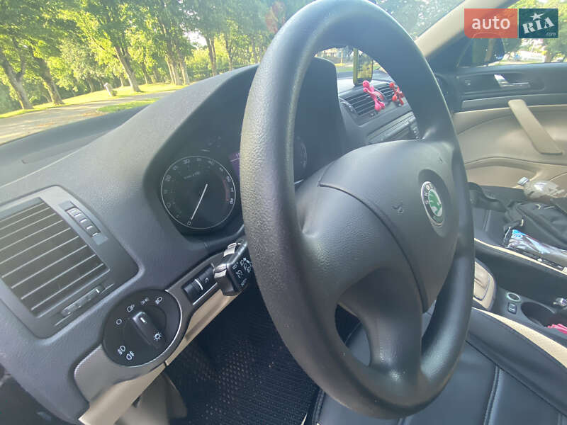 Универсал Skoda Octavia 2006 в Ровно