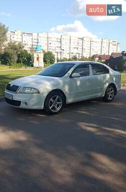 Лифтбек Skoda Octavia 2006 в 