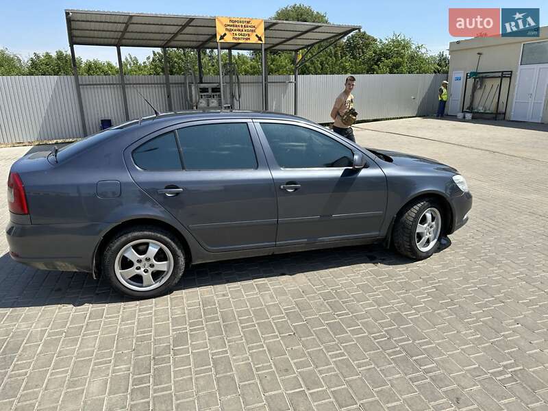 Лифтбек Skoda Octavia 2010 в Херсоне