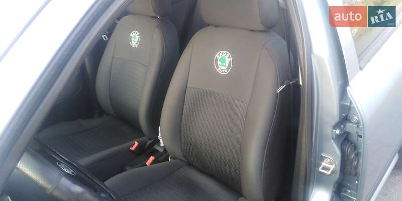 Лифтбек Skoda Octavia 2005 в Чернигове