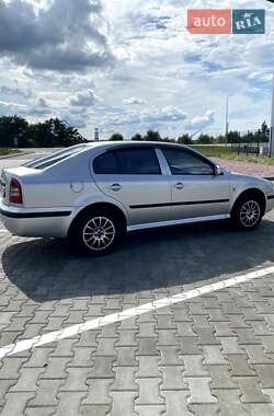 Ліфтбек Skoda Octavia 2003 в Житомирі