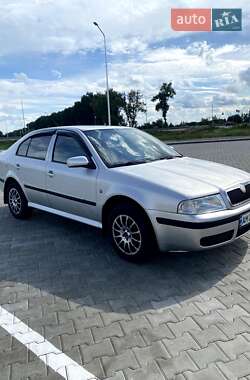 Ліфтбек Skoda Octavia 2003 в Житомирі